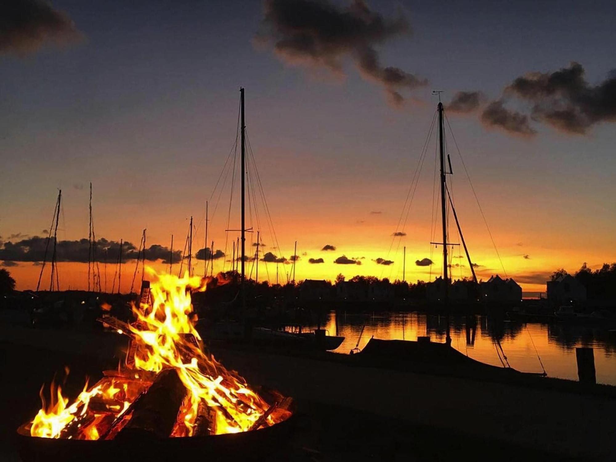 Ferienhaus Am Yachthafen In Peenemuende Luaran gambar