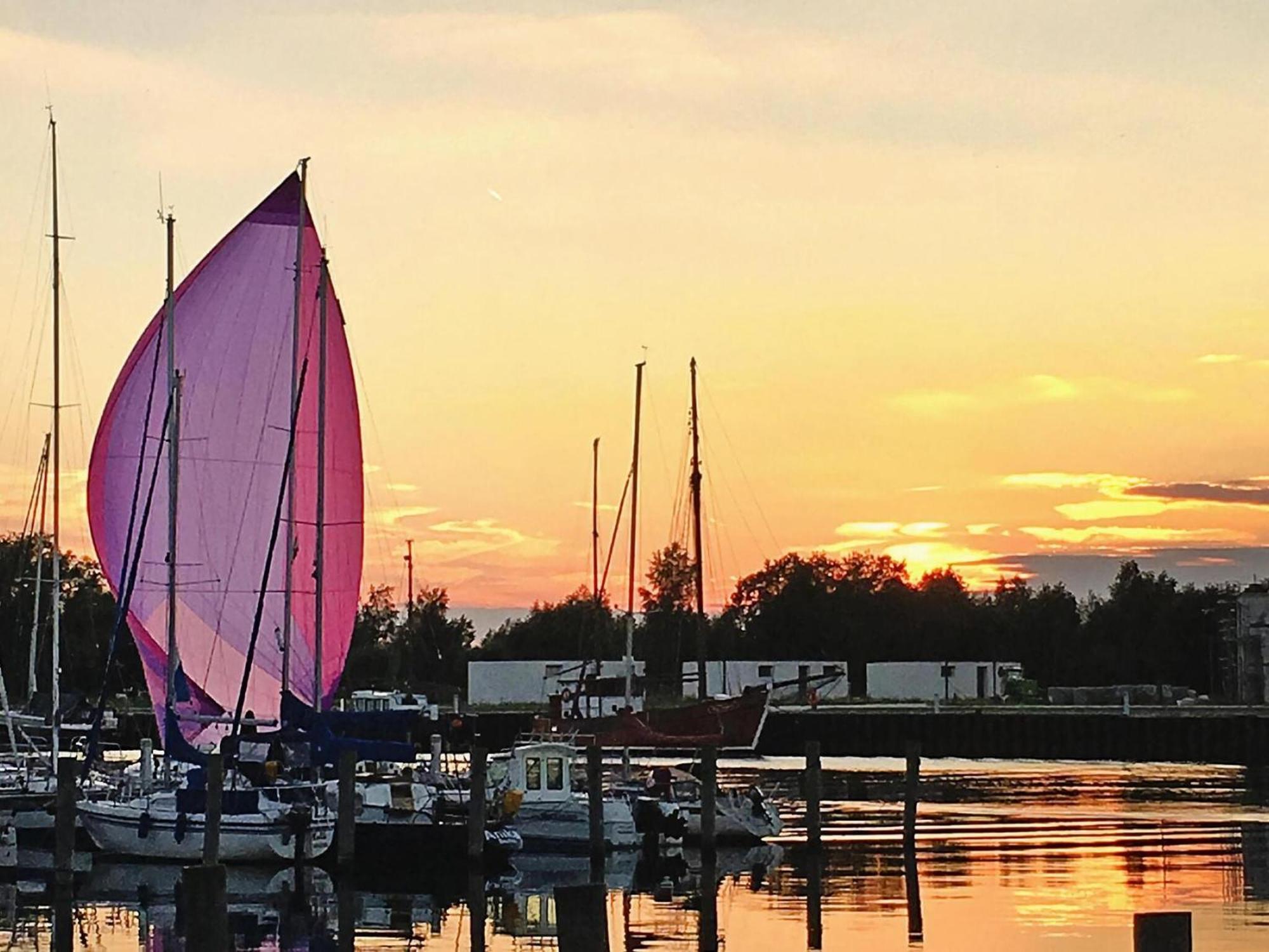 Ferienhaus Am Yachthafen In Peenemuende Luaran gambar